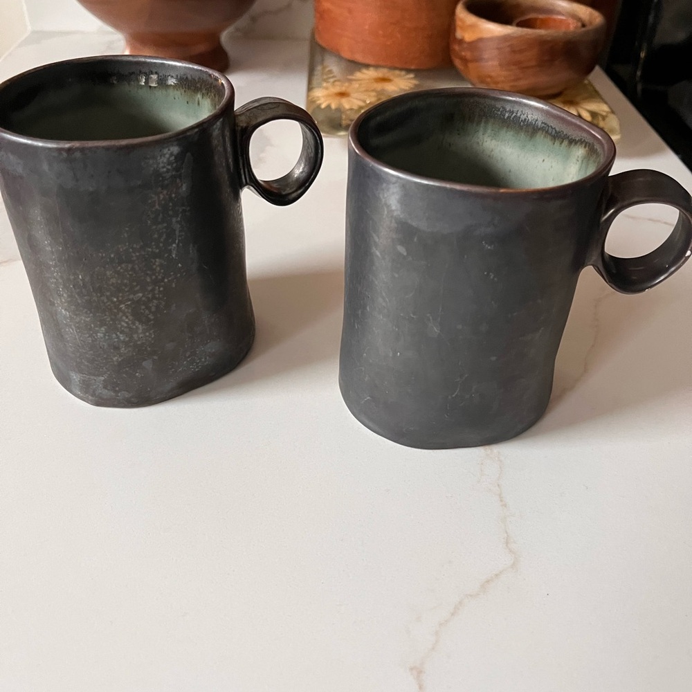 Pair of World Market Gray Ceramic Coffee Tea Mugs Unique Handle VGUC